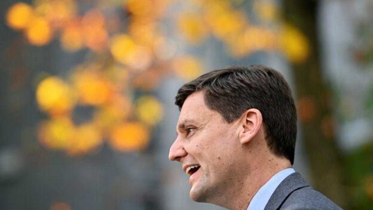 B.C. Opposes Public Funds for Alberta Oil Pipeline Plan
