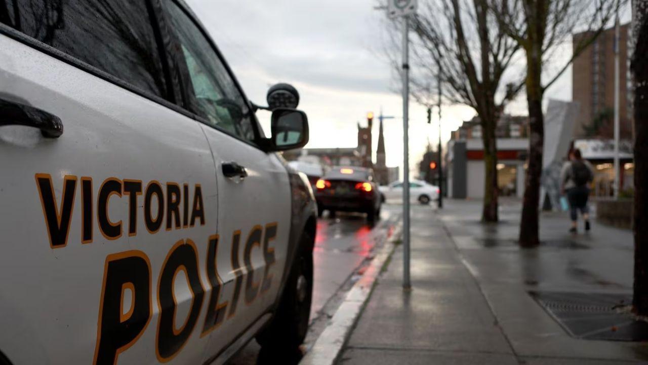 Major Crime Detectives Investigate After Man Seriously Injured in Victoria