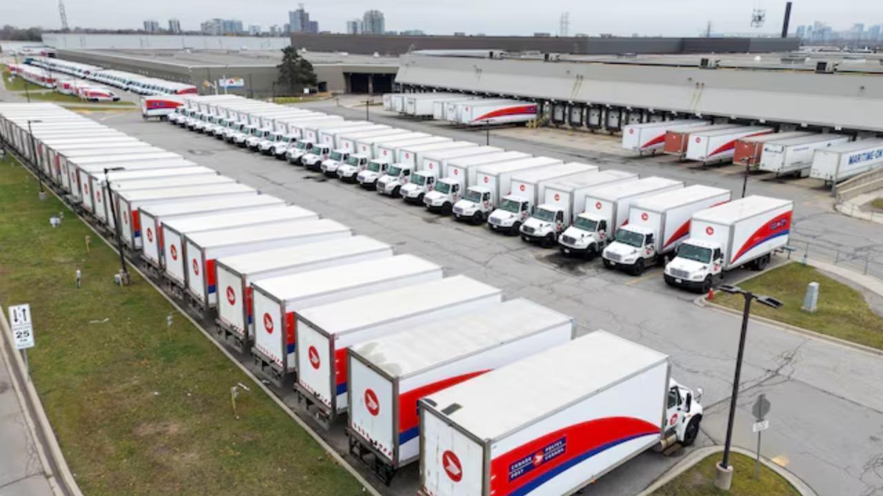Private Couriers Surge as Canada Post Faces Major Crisis
