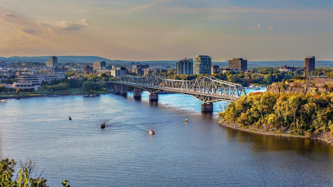 Ottawa faces heat, humidity and haze amid heat warning