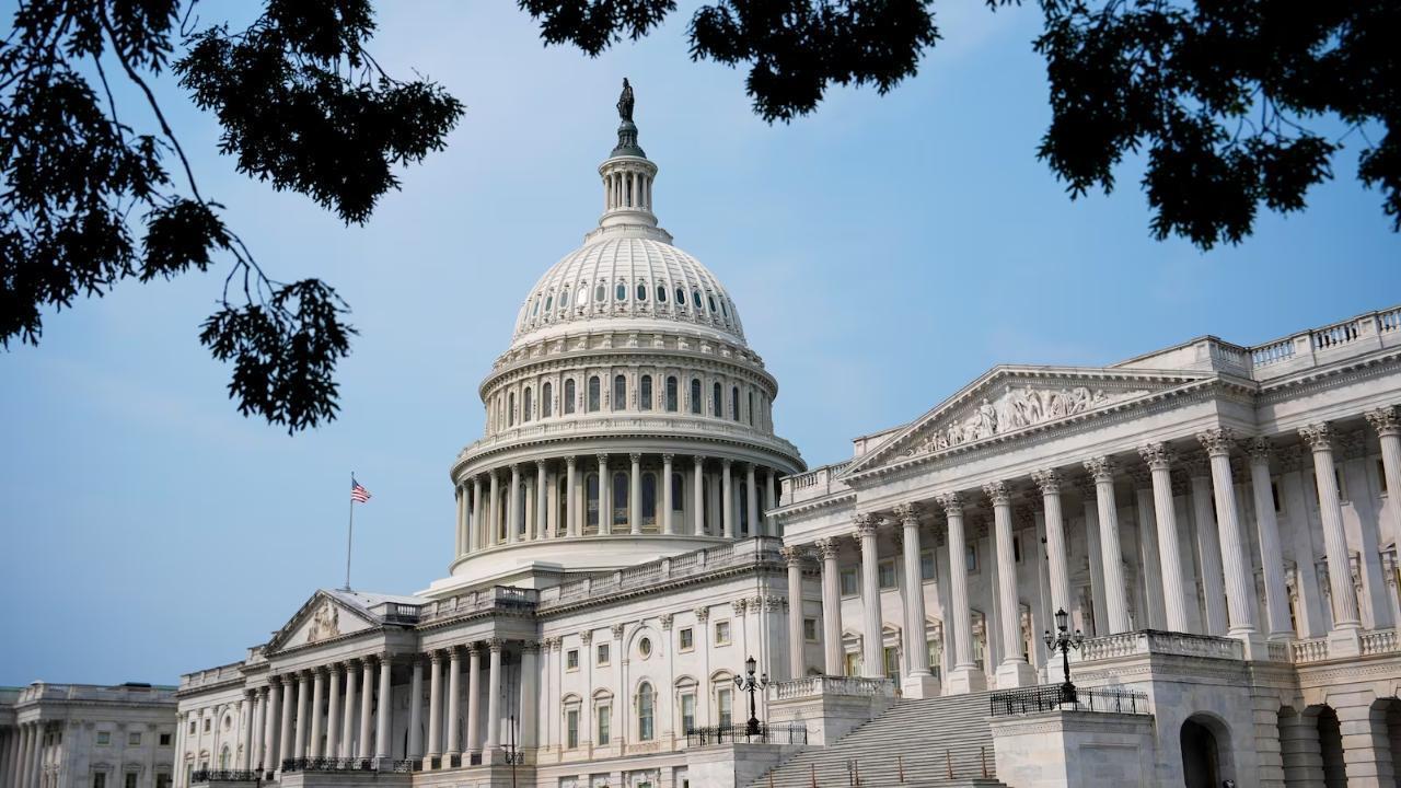 Senate Arms Trump with Sledgehammer Sanctions on Russia