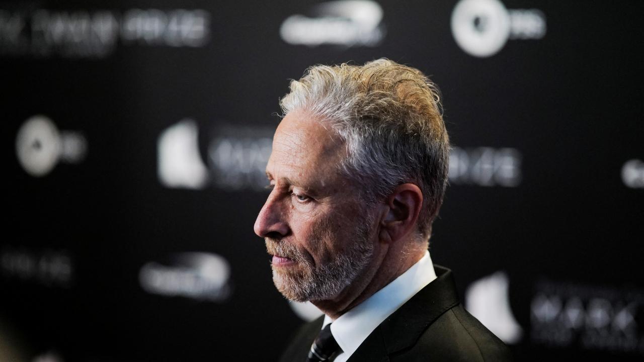 Jon Stewart Blasts CBS Over Colbert Show Cancellation