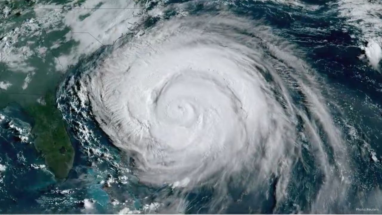 Hurricane Erin Pounds North Carolina’s Coast With Strong Winds