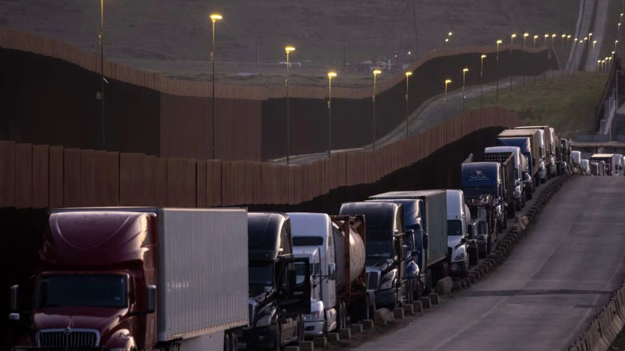 Trump Freezes Visas for Foreign Truckers After Florida Crash