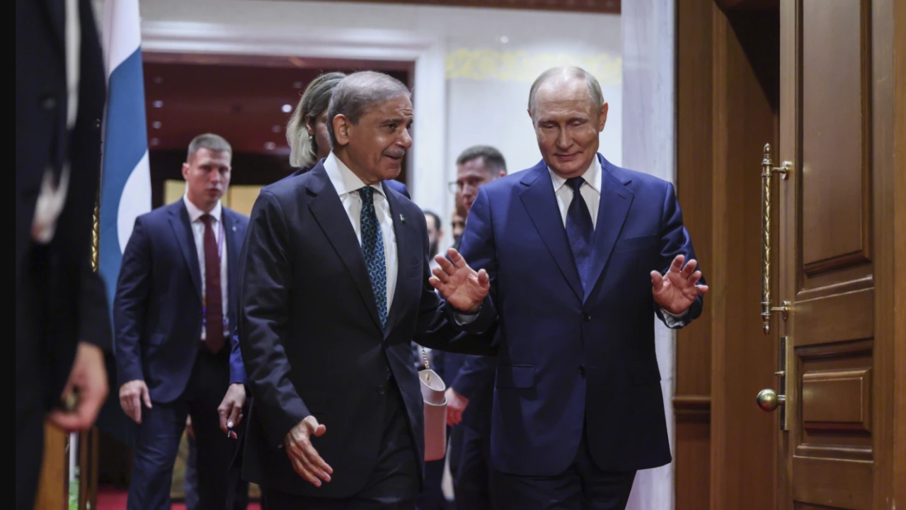 Putin Says Trump Team Ready to Hear Russia’s Side on Ukraine War