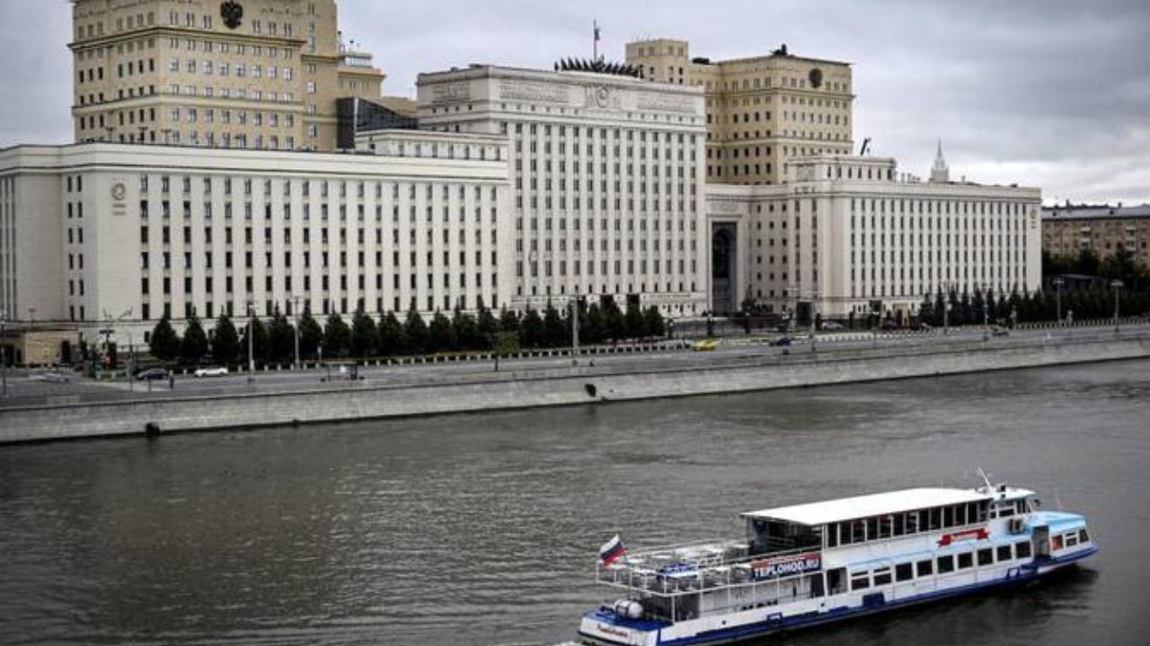 Russia Rejects West Security Deal for Ukraine as Troops Pledged