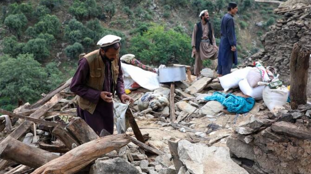 Strong Quake Aftershocks Leave More Hurt in Afghanistan
