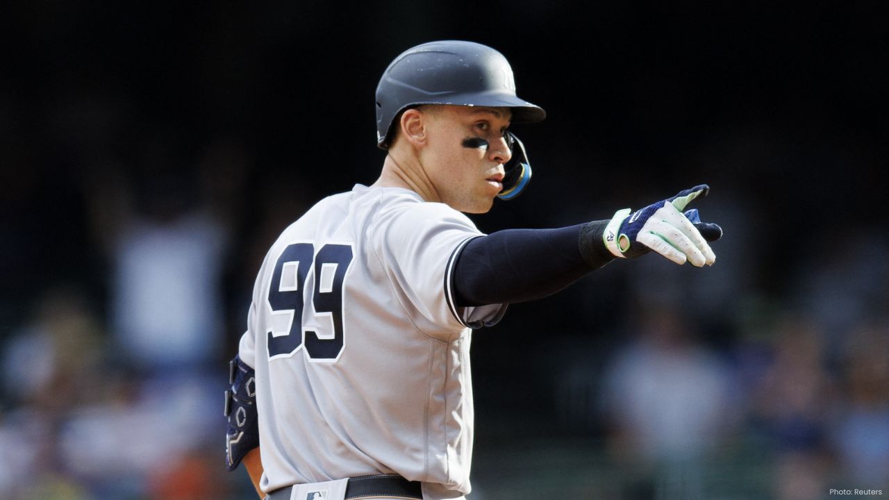 Aaron Judge Sparks Yankees Win With Arm Signals and Amazing Catch