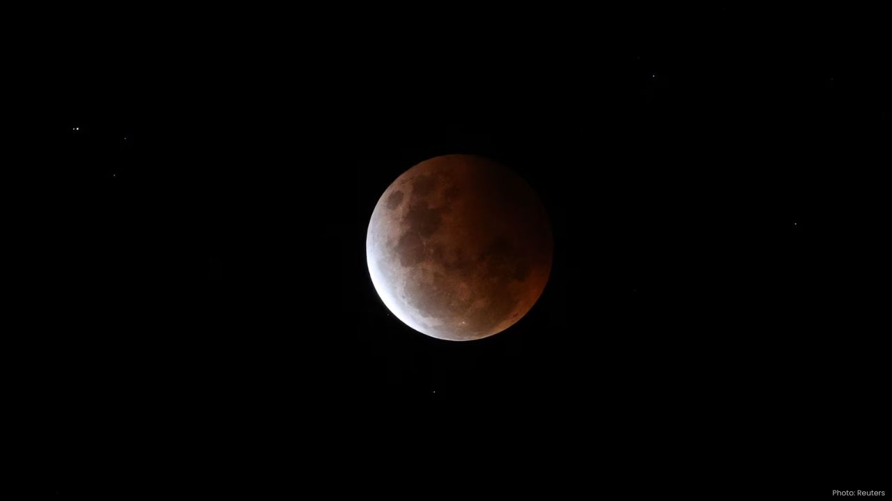 Rare Blood Moon Lights Up India’s Sky in Stunning Lunar Eclipse
