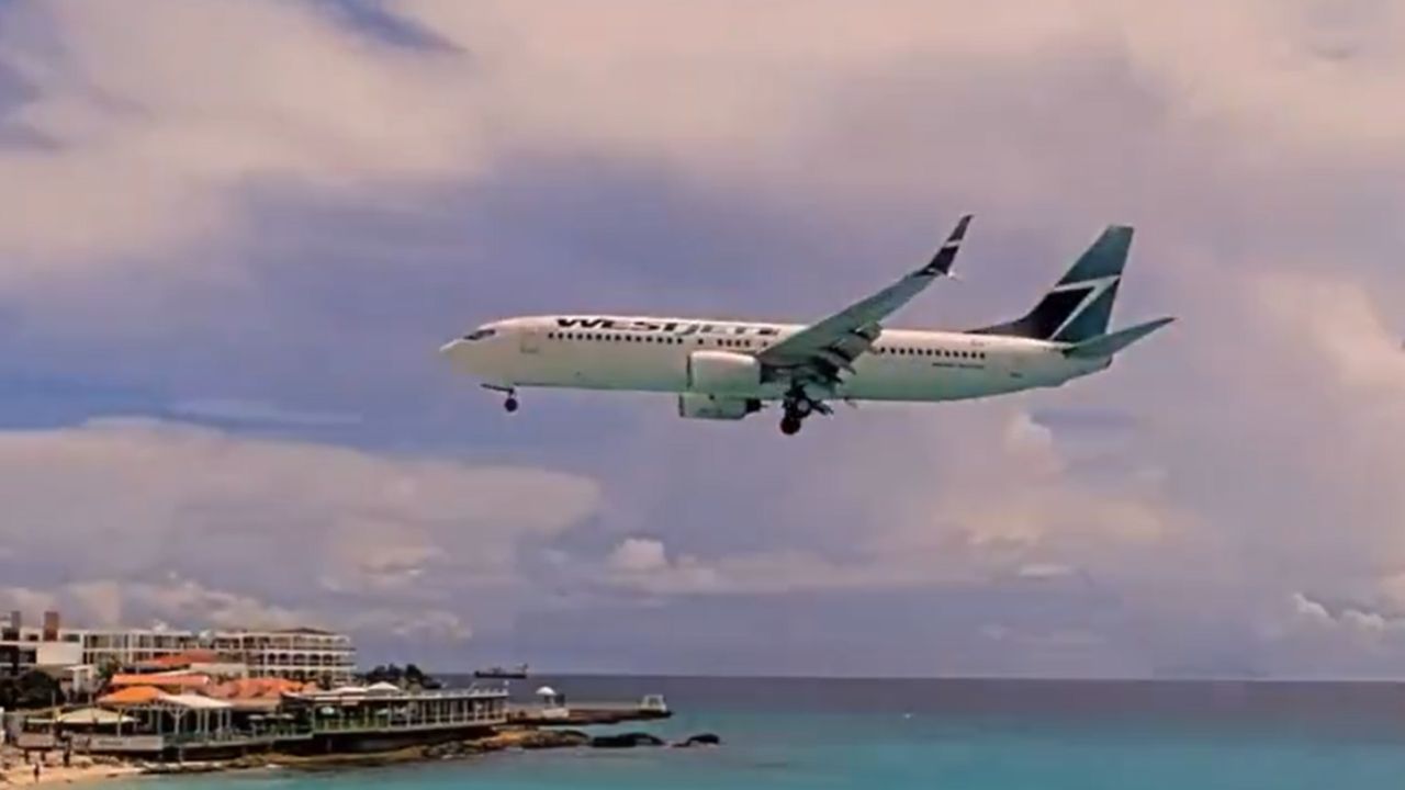 WestJet Flight From Toronto Makes Hard Landing in St. Maarten, All Safe