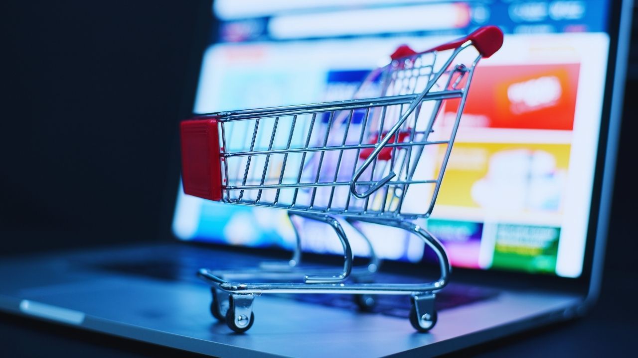 AI and the Future of E-commerce: Personalization at Its Core