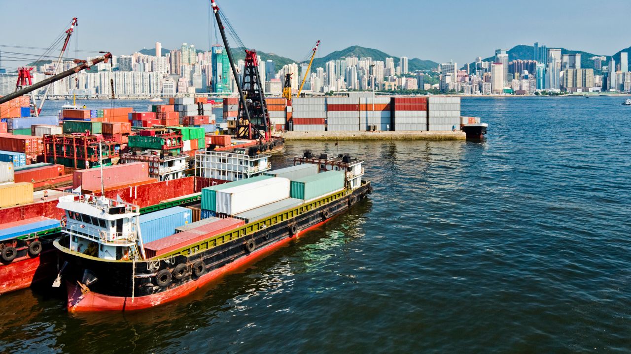Lawyers Urge Ottawa to Boost Funding for Trade Sanctions Agencies