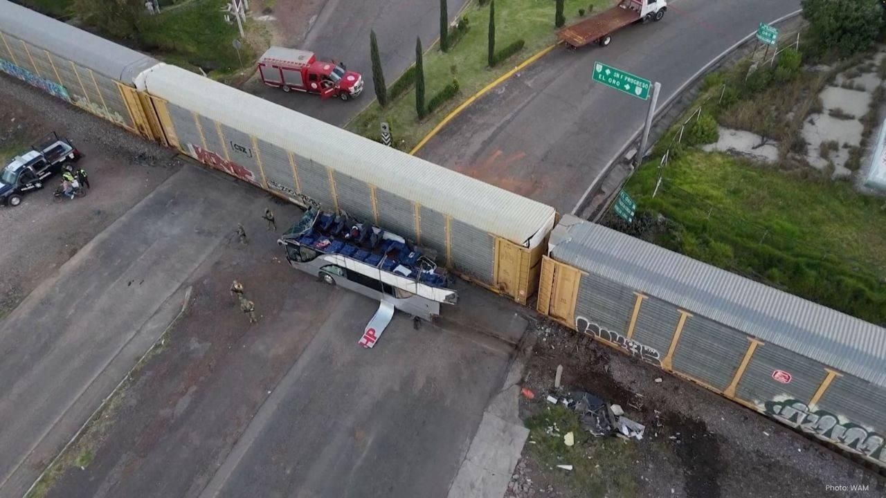 Freight train hits double-decker bus in Mexico 10 dead 61 hurt