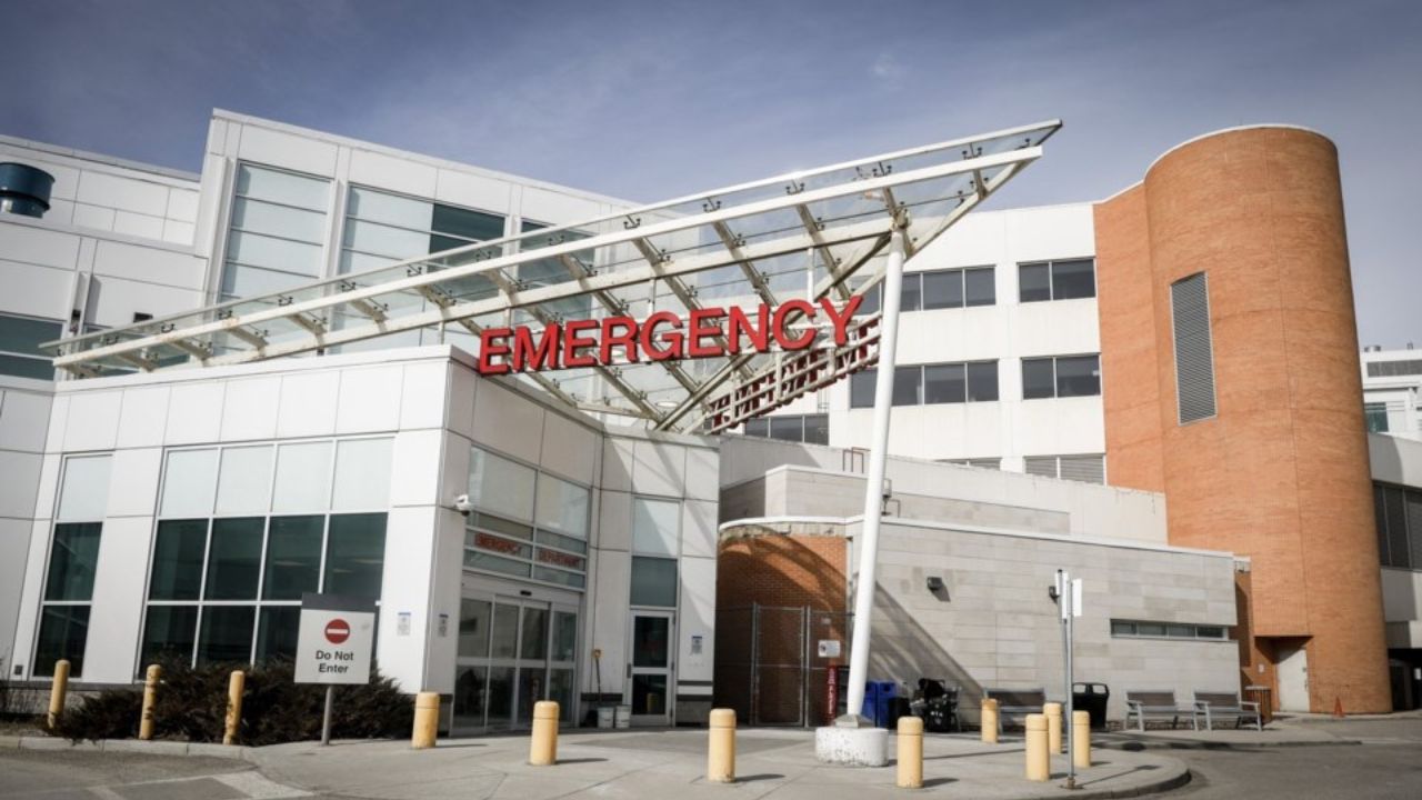 ER Visits for Pneumonia Doubled Last Fall Across Canada, CIHI Data Shows