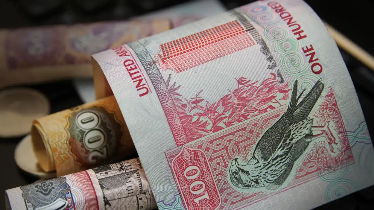Should You Remit Now? Exchange Rates Give South Asians in UAE a Golden Chance