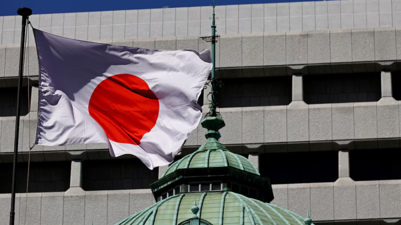 Bank of Japan to Start Selling ETFs, Signals Hawkish Policy Shift