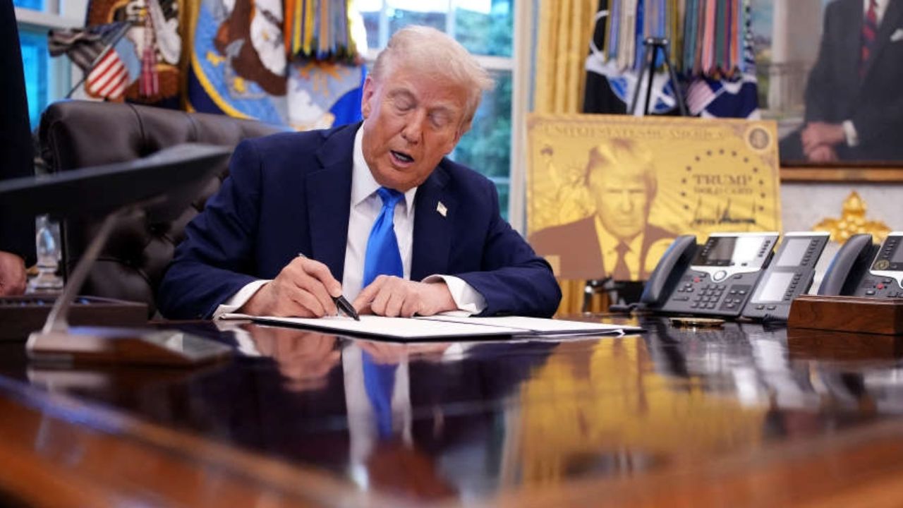 Trump’s $100,000 H-1B Visa Fee: A Challenge for US Tech and Global Talent