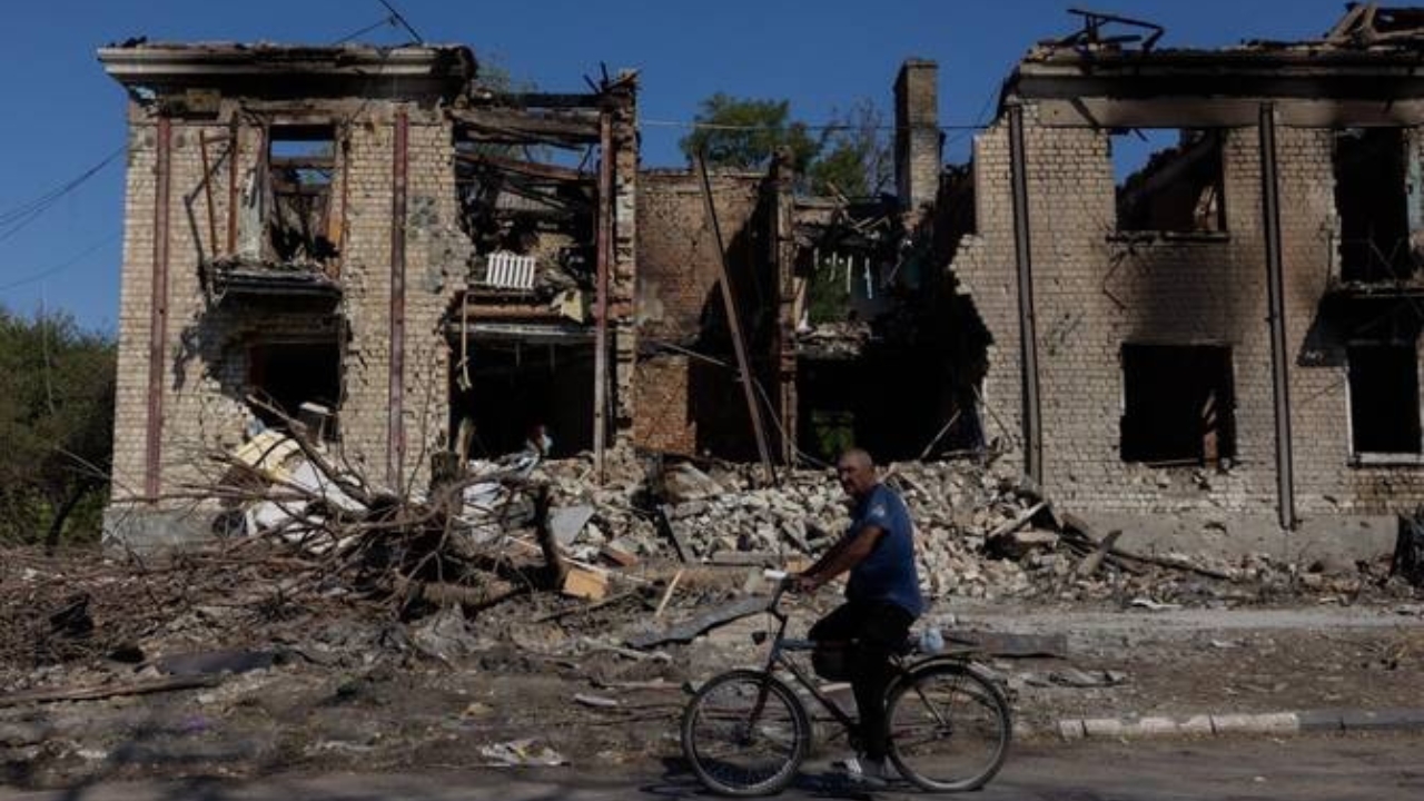 Ukraine Hits Russian Forces Hard in Counteroffensive Push