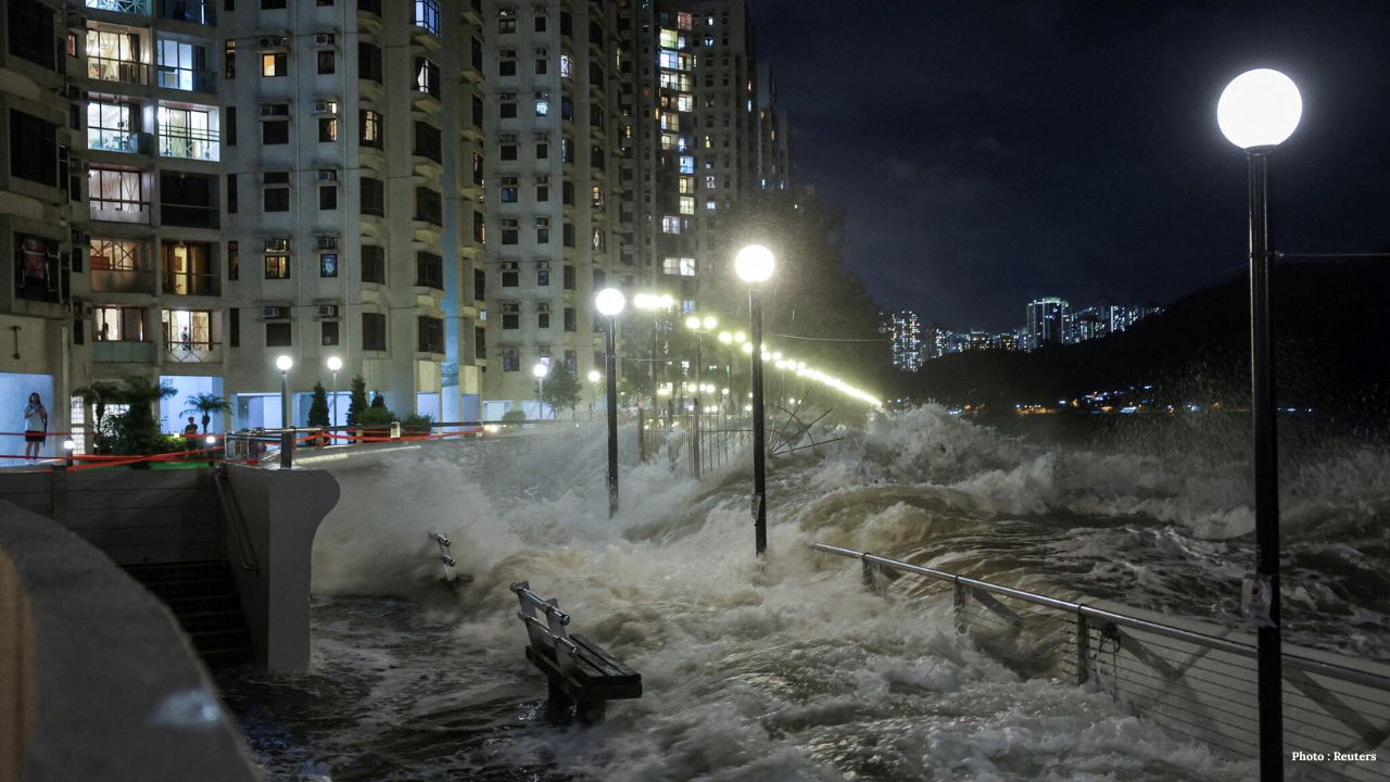 Super Typhoon Ragasa Hits Hong Kong and Taiwan, Causes Floods and Deaths