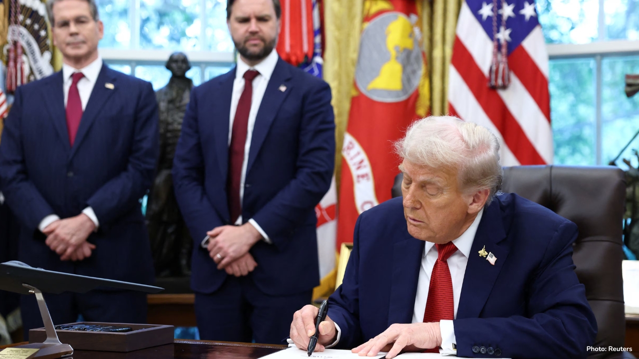 Trump Approves TikTok Sale to U.S. Investors, Valued at $14B