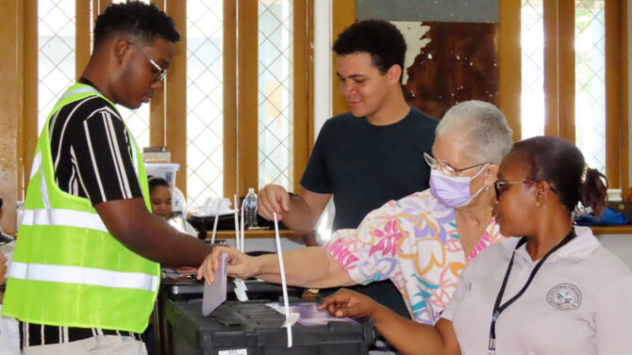 Seychelles Election Heads to Runoff After Tight First Round