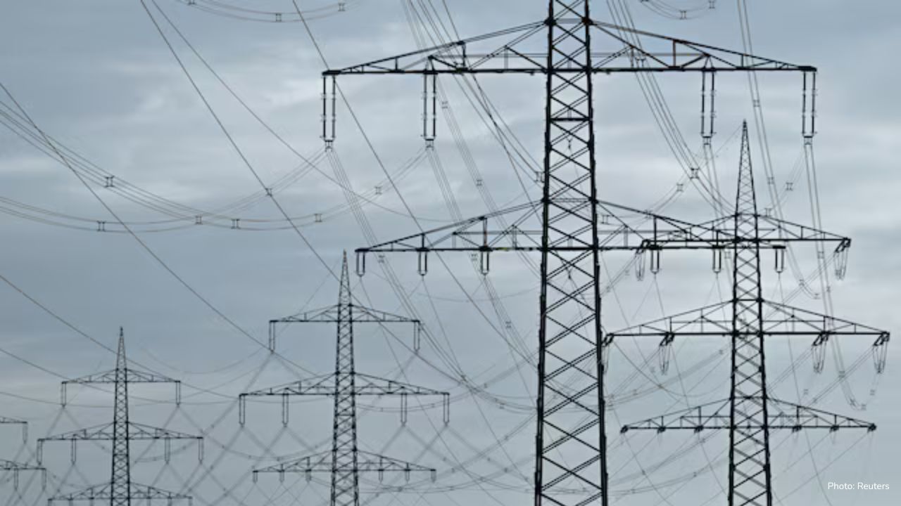 Germany to Cut Power Grid Fees by More Than Half in 2026