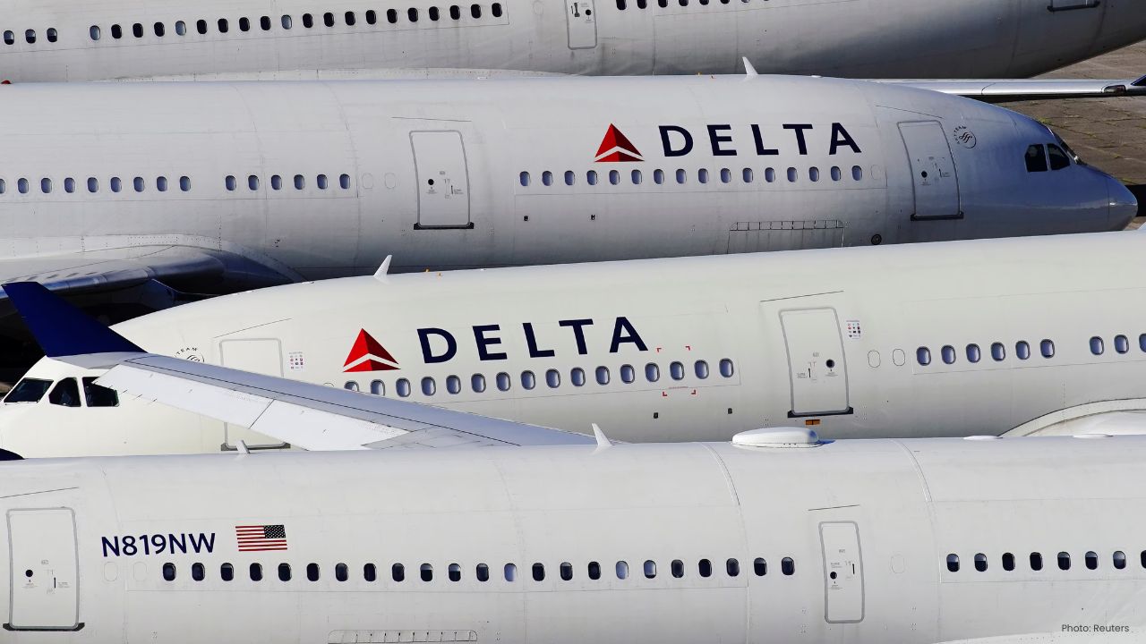 Delta Regional Jets Collide on LaGuardia Taxiway NTSB Probes