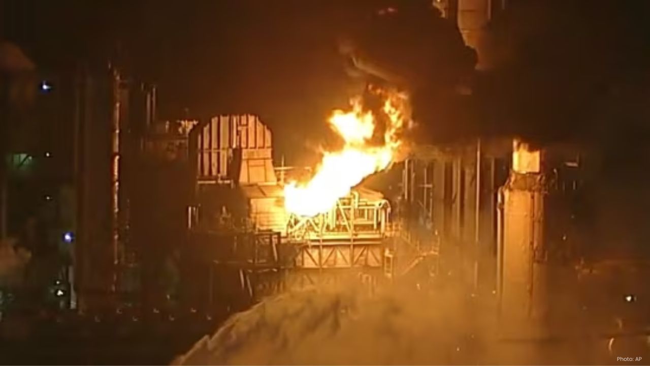 Massive Fire Erupts at Chevron Refinery Lights Up Los Angeles Night Sky