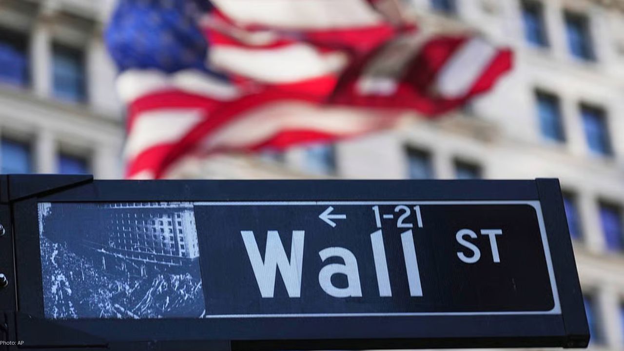 Tech and AI Gains Propel Global Stocks Higher Despite US Shutdown
