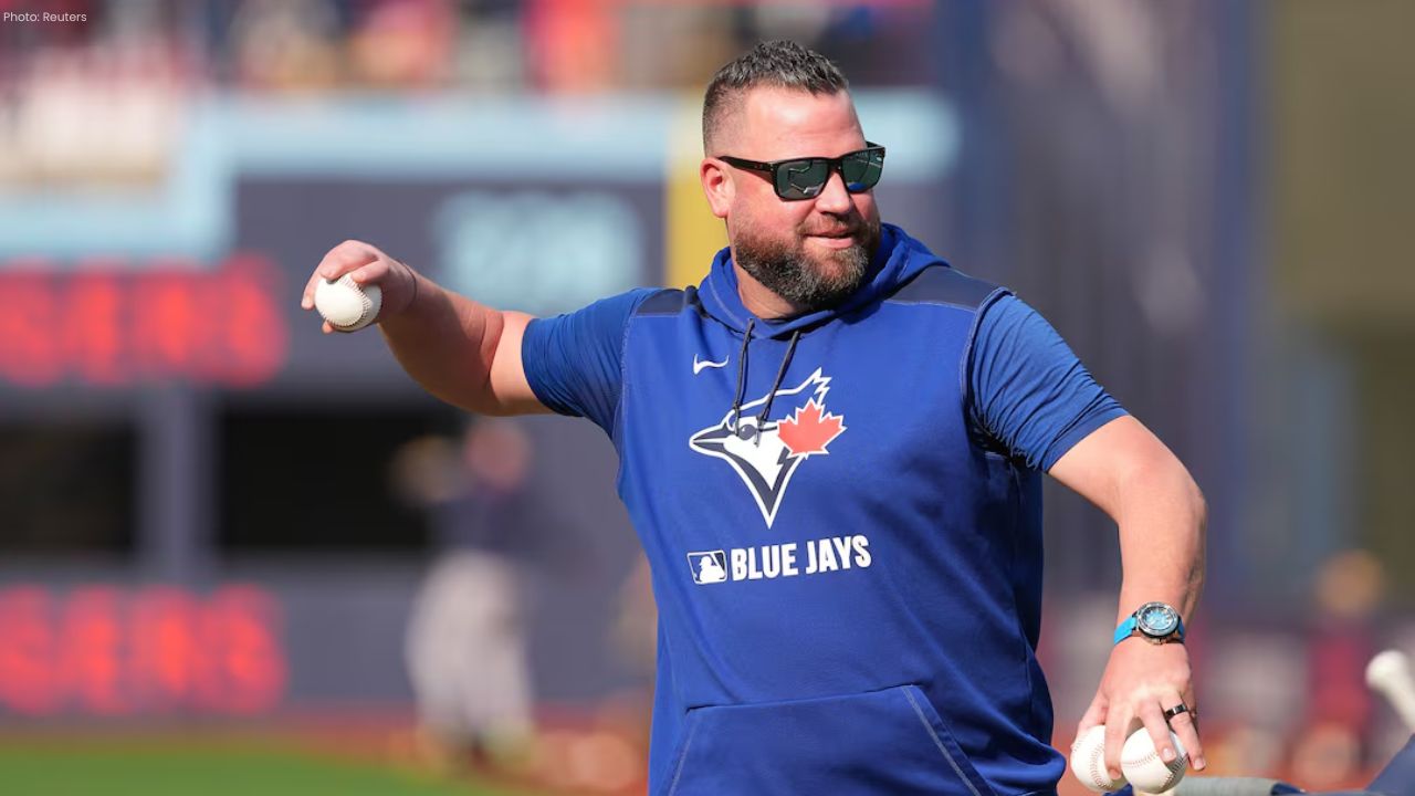 Blue Jays Blow 5-Run Lead Yankees Win 9-6 in ALDS Game 3