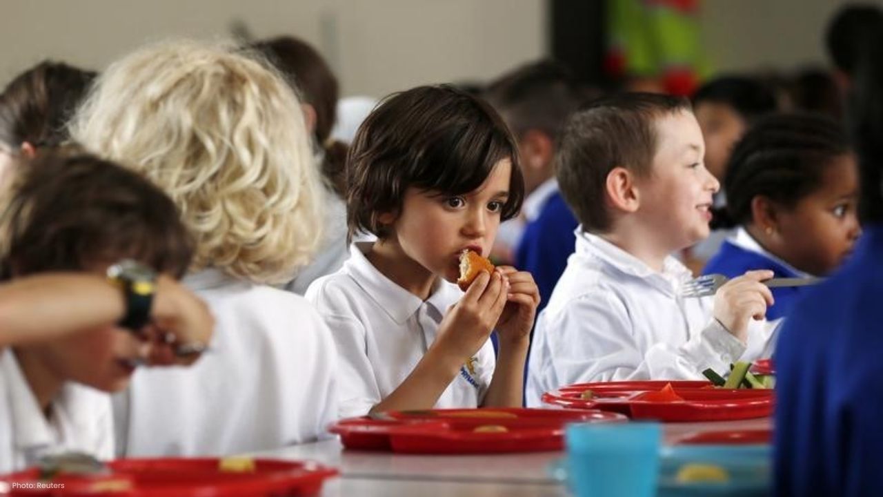 Canada to Launch Auto Tax Filing, Make School Meals Program Permanent