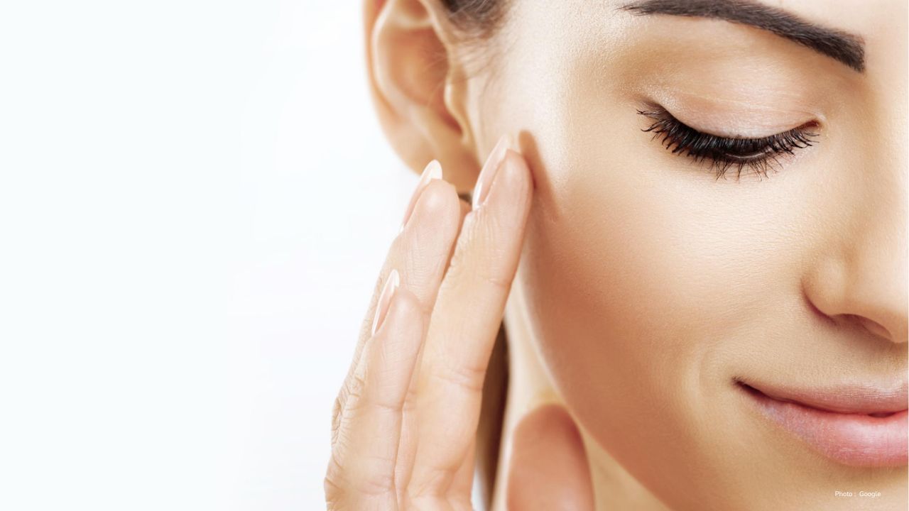 The Hidden World of Skin: How Skincare Supports the Skin Microbiome