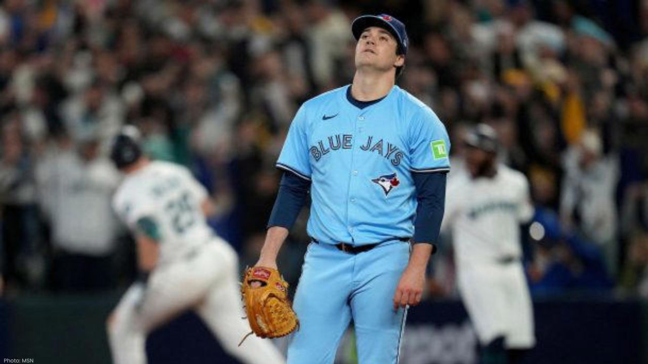 Blue Jays' Springer hit, fans' cheers draw sharp criticism in ALCS