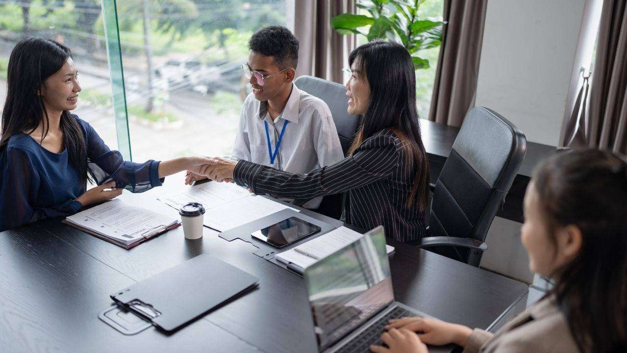 Ten Lucrative U.S. Careers Open Without a Master’s Degree