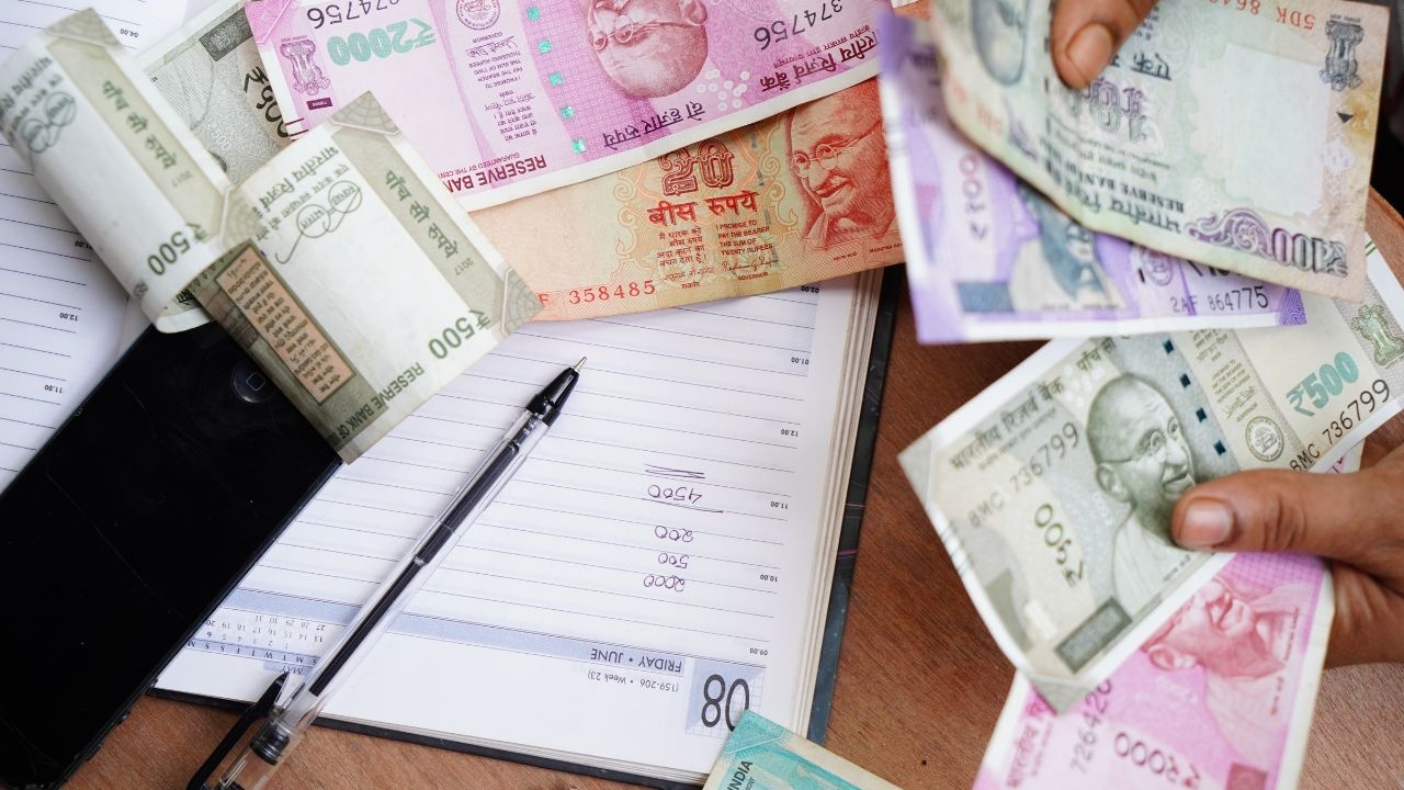 IMF Projects India as Global Growth Leader by 2025-26