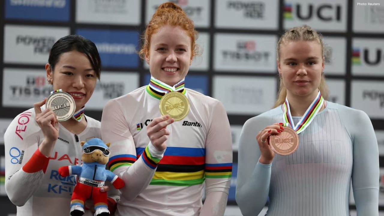 Dutch Stars Van de Wouw and Wiebes Triumph Again at World Championships