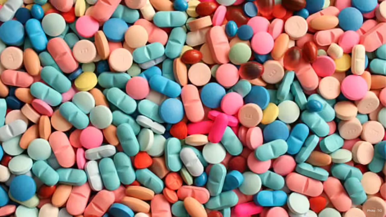 Physician warns some common drugs, including BP medicines, can reduce sodium and produce weakness