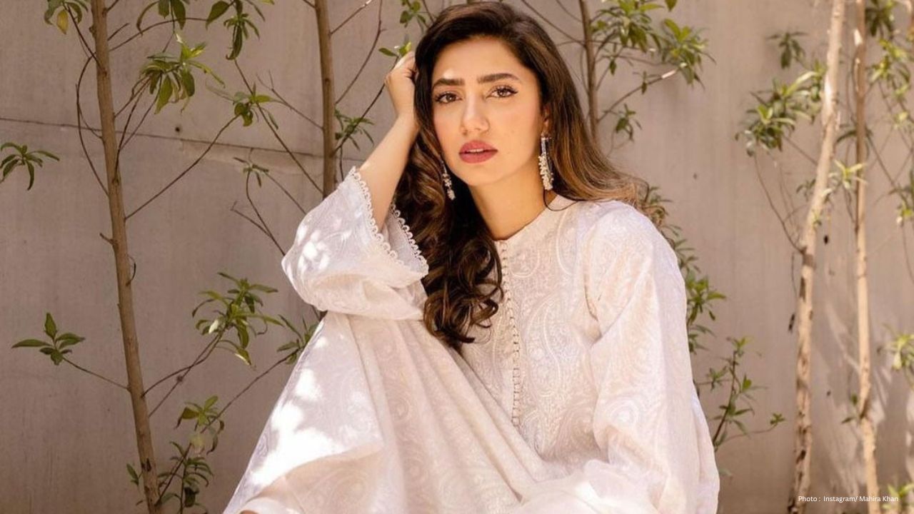 Mahira Khan Laughs Off Facelift Claims, Blames Makeup 'Hair-Lift' Mishap for Her 'Snatched' Look