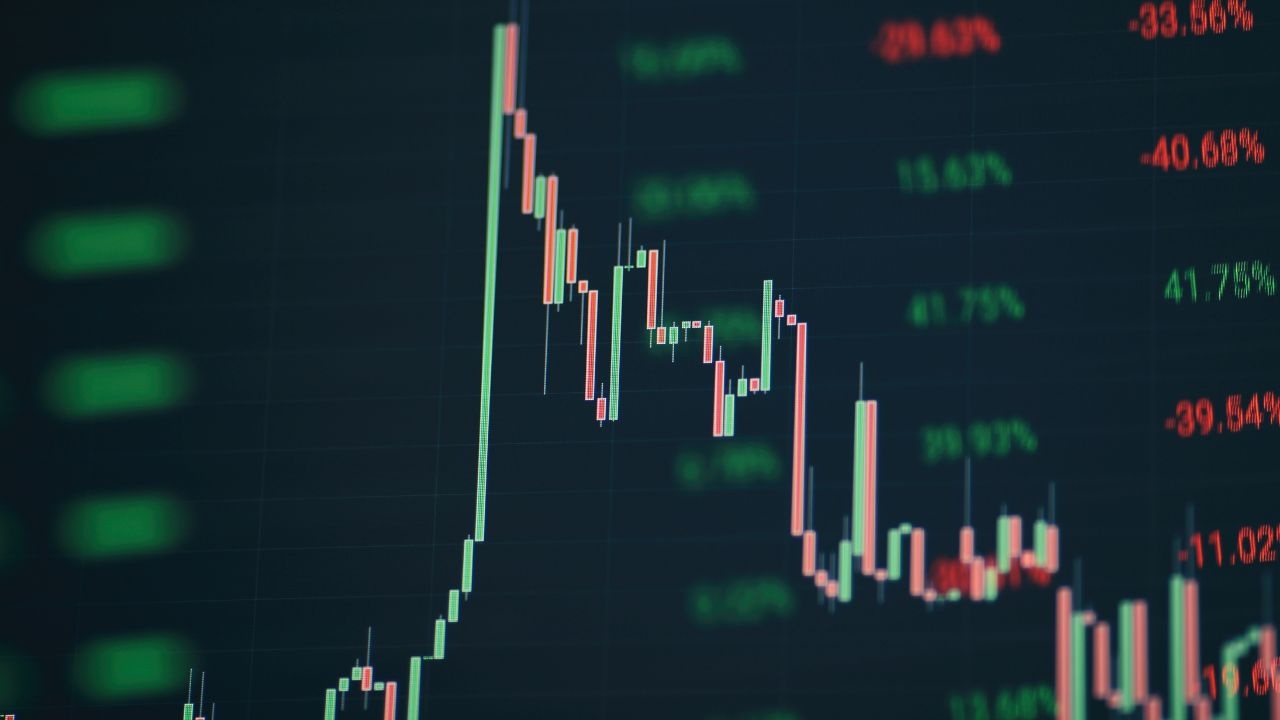 Indian Markets Rise as Fed Easing Hopes and Trade Progress Lift Sentiment