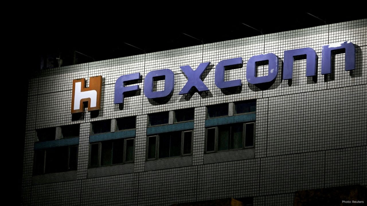 Foxconn commits NT$42 billion for Taiwan AI supercomputing push