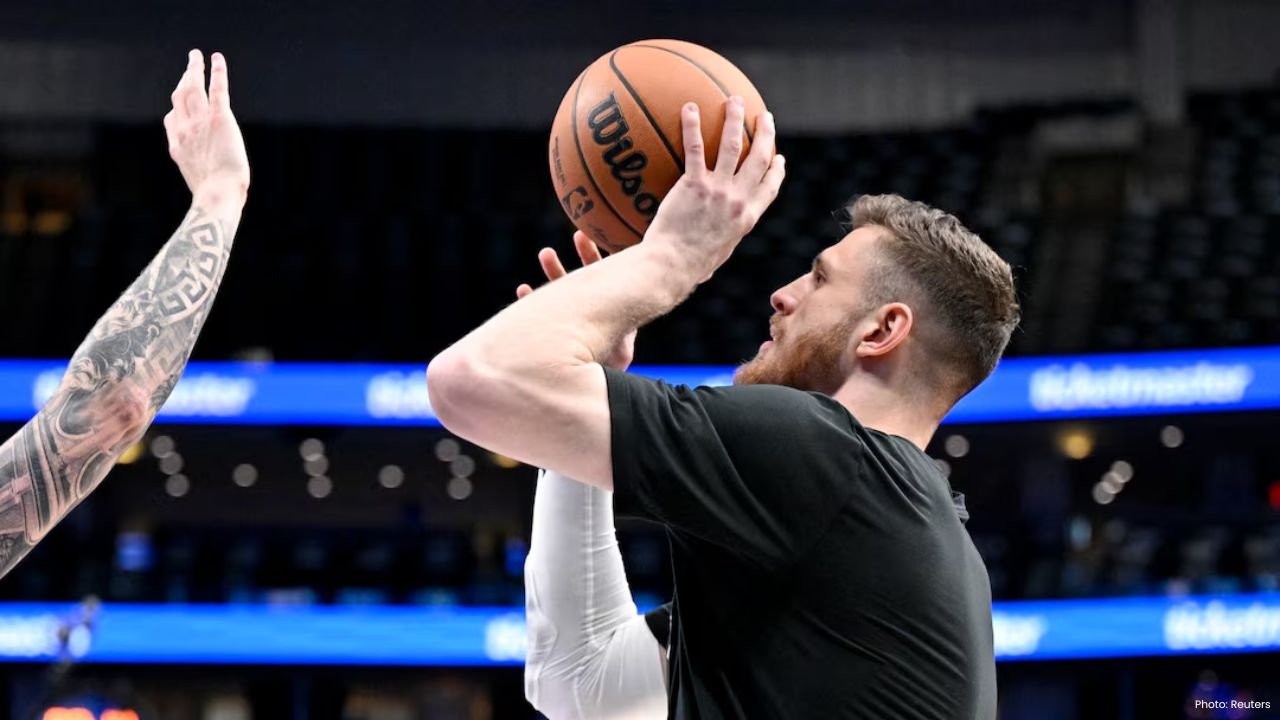 Thunder Stay Unbeaten with Hard-Fought Win Over Mavericks