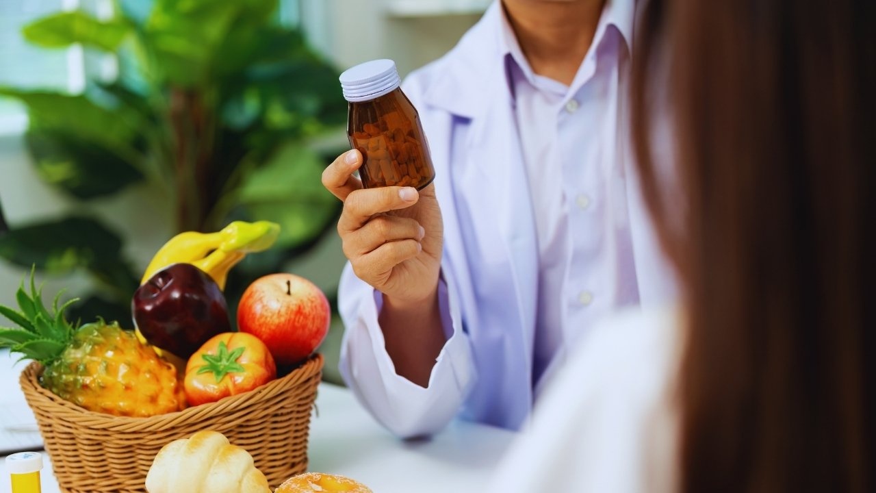 Reading the Noise: A Canadian Guide to Nutrition Trends and What Truly Matters