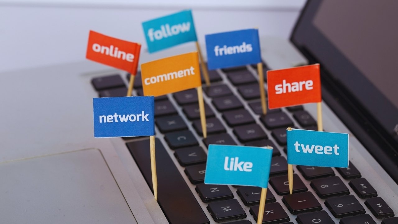 Reading the Signal: How Social Searches and Posts Foreshadow Policy Shifts