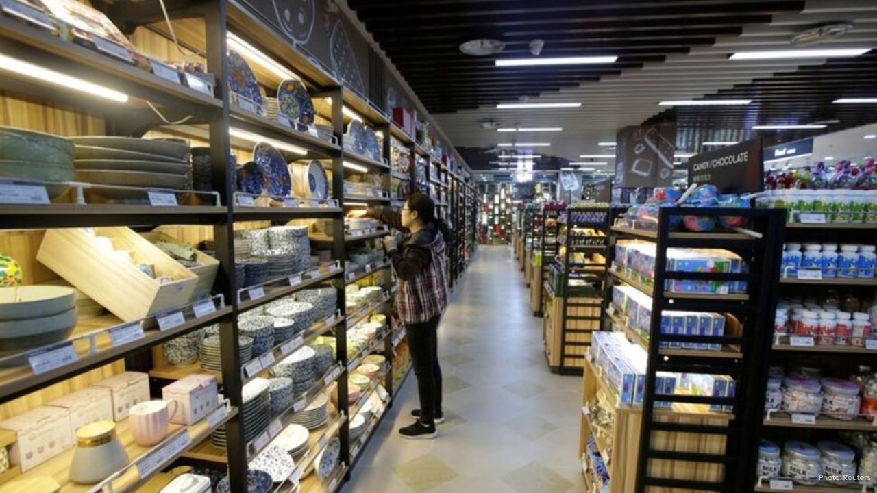China's Economic Pulse Weakens with Slower Factory Output and Sales