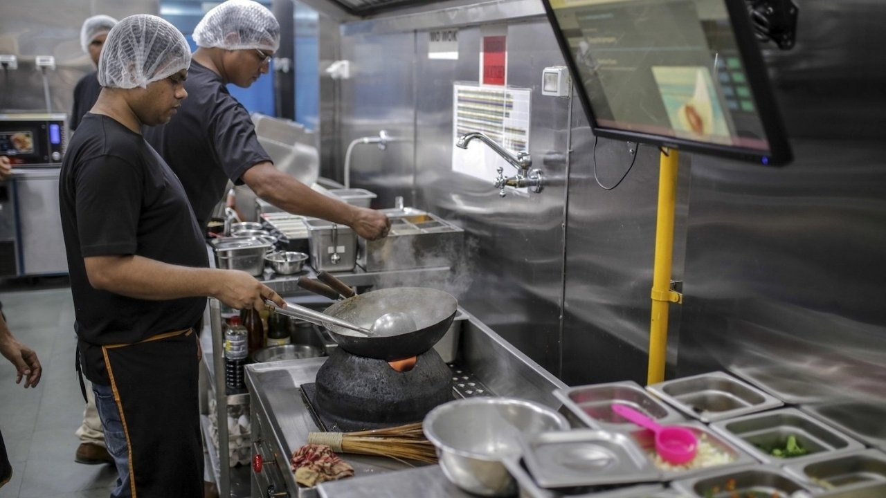 Transforming Affordable Dining: The Rise of Cloud Kitchens in Small Indian Cities