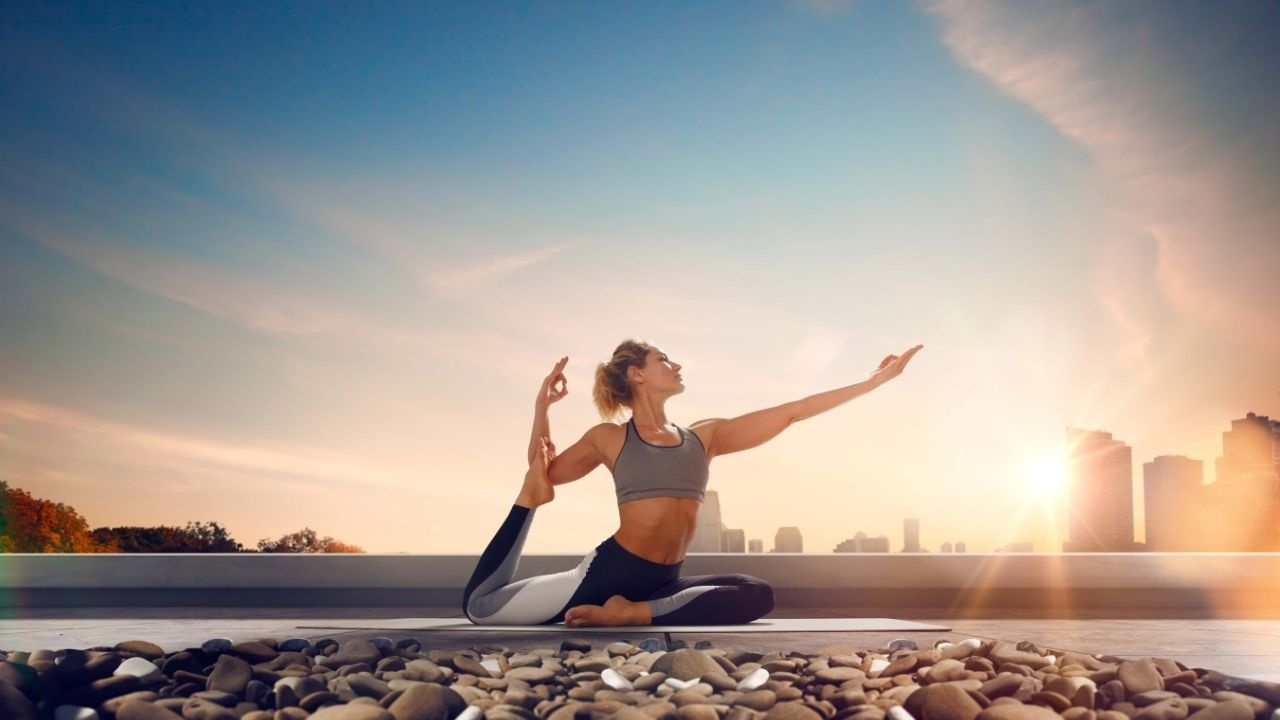 Morning Yoga: Simple Poses to Energize Your Day and Clear Your Mind