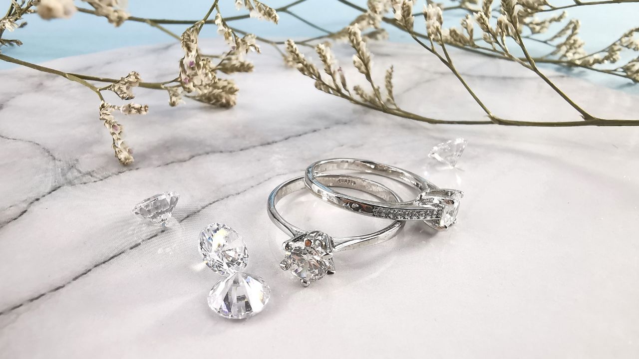 India Restricts Platinum Jewellery Imports Until April 2026