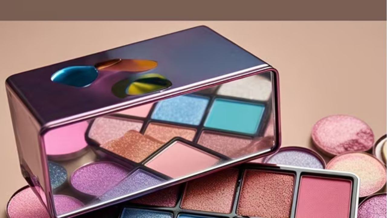 8 Must-Have Eyeshadow Palettes for a Flawless Makeup Look