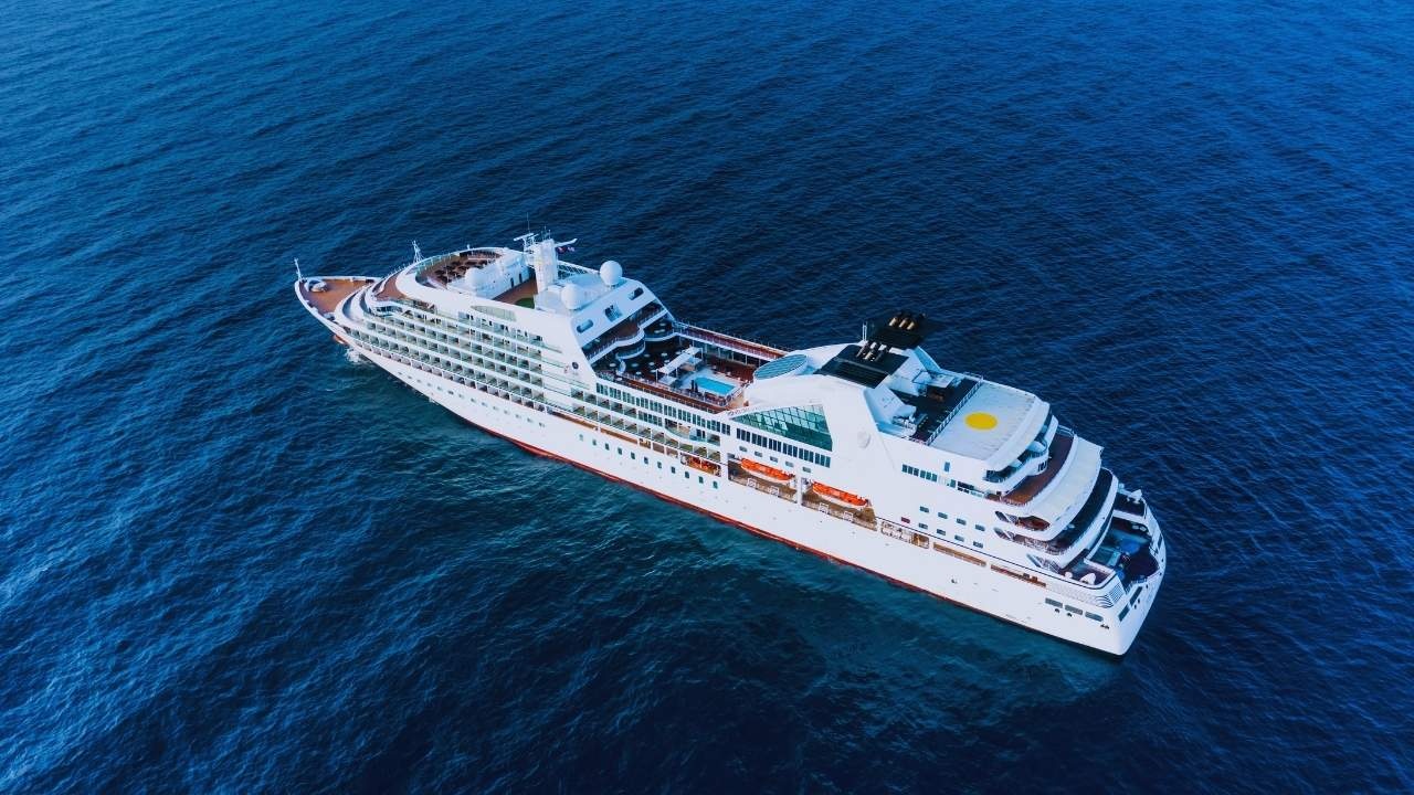 Boutique Cruises Spotlight Local Flavors with New Dining Menus