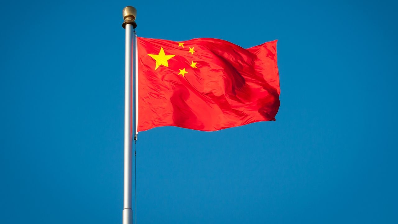 China Transitions from Diesel to Electric Trucks, Influencing Global Fuel Demand